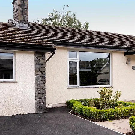Apartment Hillcrest - 2 Bed Flat With Parking Bowness-on-Windermere