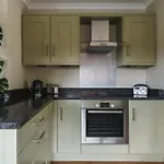 Hillcrest - 2 Bed Flat With Parking * Боунес-он-Уиндермер